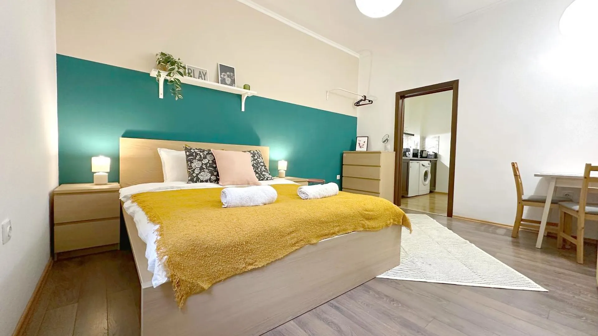 Aurora Abode - Top Center 1 Bdr Fast Wi-Fi Sofia Apartment